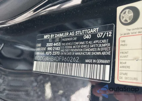 2013 Mercedes-Benz C 250 from USA, damaged, VIN WDDGJ4HB4DF960262